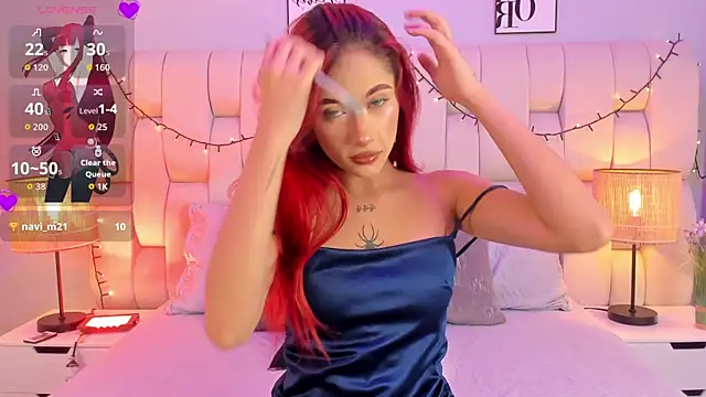 SkinnyFoxy online show from November 2025 07:38:01 PM