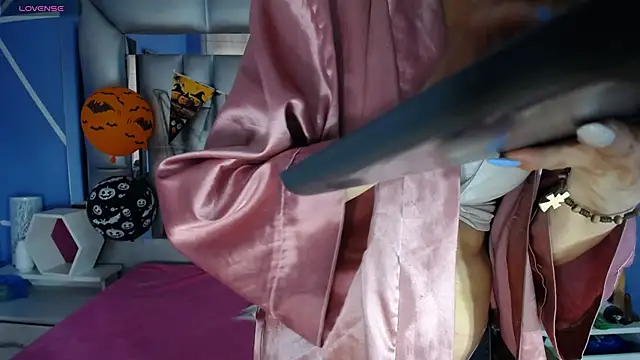 sophia ny online show from October 2025 01:56:02 PM