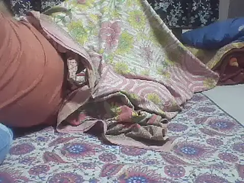 LoVer04All online show from December 2024 07:20:01 PM