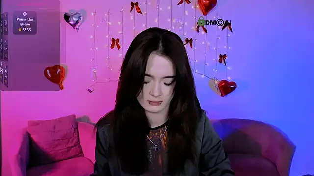 liana kisses online show from March 2026 07:03:02 PM