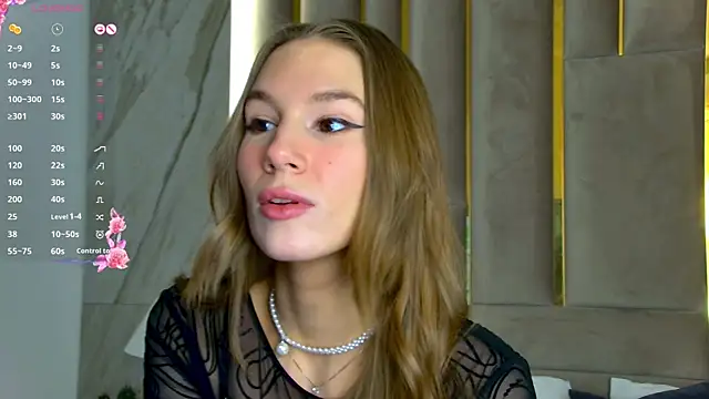 Snapshot of LeslieMines chatting on January 2025 10:32:01 AM LeslieMines online show from January 2025 10:32:01 AM