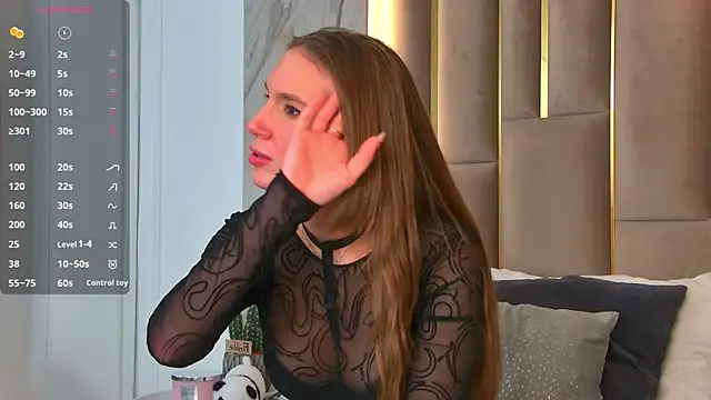 Snapshot of LeslieMines chatting on January 2025 01:38:02 PM LeslieMines online show from January 2025 01:38:02 PM