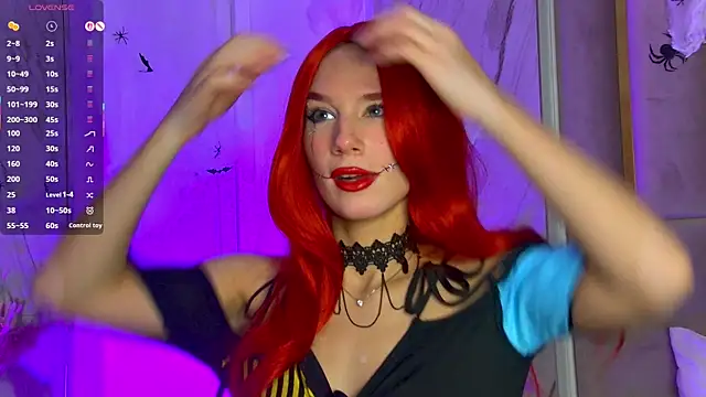 Snapshot of LeslieMines chatting on October 2025 05:53:02 AM LeslieMines online show from October 2025 05:53:02 AM