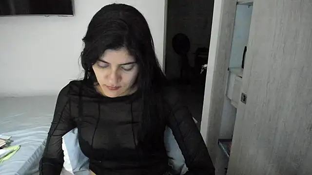 misstoya online show from November 2025 02:55:01 AM