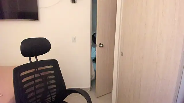 misstoya online show from January 2026 11:10:02 PM