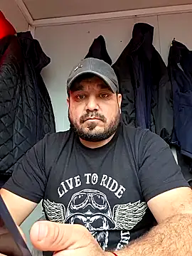 Snapshot of Futacisu chatting on November 2025 07:50:01 AM Futacisu online show from November 2025 07:50:01 AM