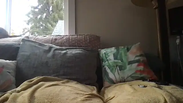 cliveokanagan24 online show from October 2025 05:47:03 PM