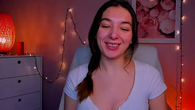 Snapshot of Meagn_Extasy chatting on January 2025 01:40:01 PM Meagn Extasy online show from January 2025 01:40:01 PM