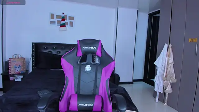 Meghan As online show from December 2024 12:56:01 PM