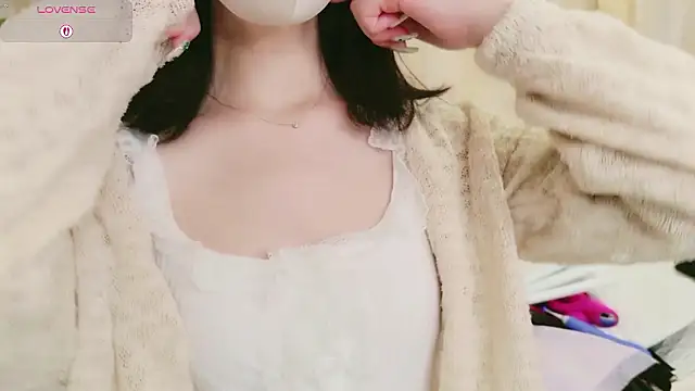 Snapshot of Conatsu chatting on May 2026 09:14:01 AM Conatsu online show from May 2026 09:14:01 AM