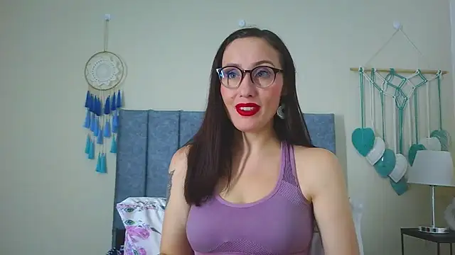 Snapshot of IberianMoonMK chatting on October 2025 05:28:01 PM IberianMoonMK online show from October 2025 05:28:01 PM