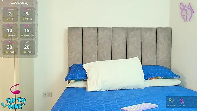 karina lewis  online show from March 2025 04:06:02 AM