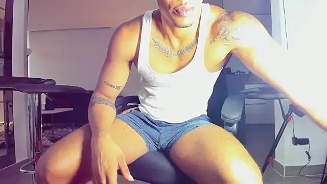 Snapshot of TROYWESLY- chatting on February 2025 10:23:02 PM TROYWESLY- online show from February 2025 10:23:02 PM