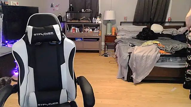 Elliewgfs online show from December 2024 02:41:02 AM