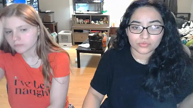 Elliewgfs online show from March 2025 03:44:01 AM