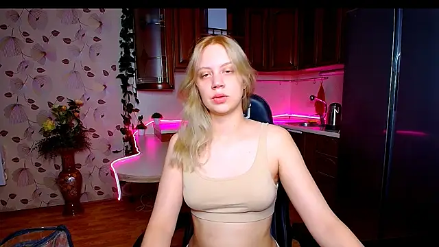 Snapshot of SexyNadi chatting on October 2025 01:06:01 AM SexyNadi online show from October 2025 01:06:01 AM