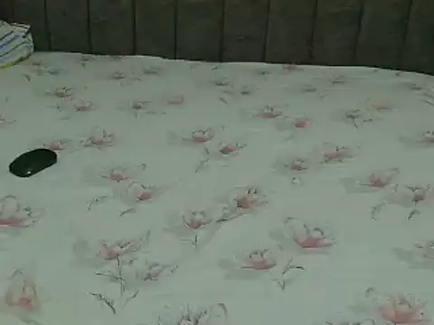 Snapshot of miss-seductive chatting on February 2025 06:22:02 AM miss-seductive online show from February 2025 06:22:02 AM