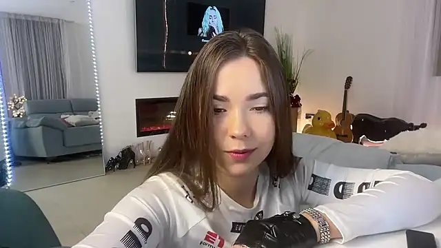 Mika Miller online show from February 2026 05:05:01 AM