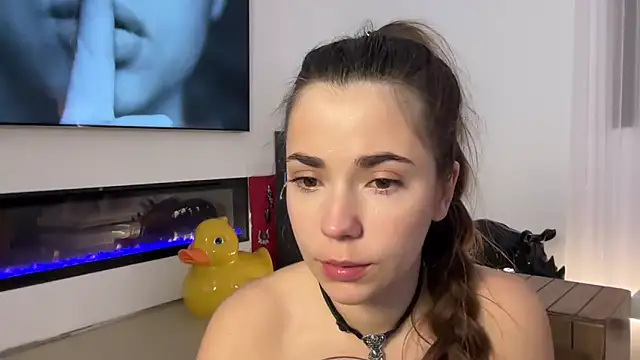 Snapshot of Mika_Miller chatting on May 2026 12:18:01 AM Mika Miller online show from May 2026 12:18:01 AM
