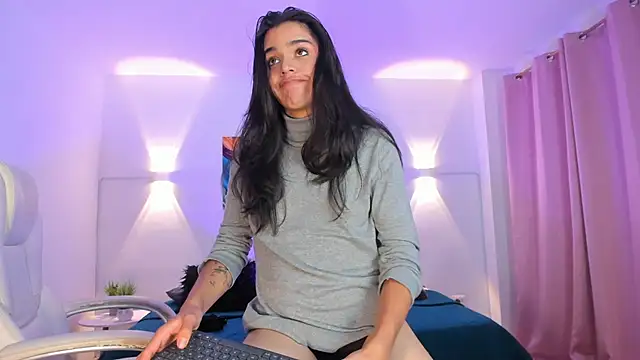 NoahCasstro online show from January 2025 10:52:01 PM