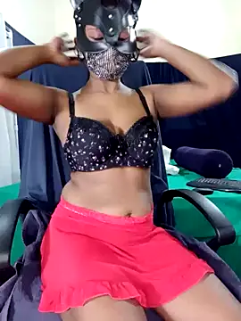 Snapshot of Midnight_Blossom chatting on January 2025 11:55:01 PM Midnight Blossom online show from January 2025 11:55:01 PM