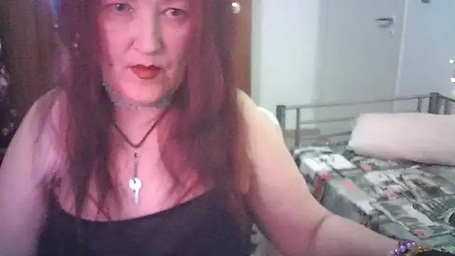 Snapshot of SabrinaXlovess chatting on May 2026 06:14:01 PM SabrinaXlovess online show from May 2026 06:14:01 PM