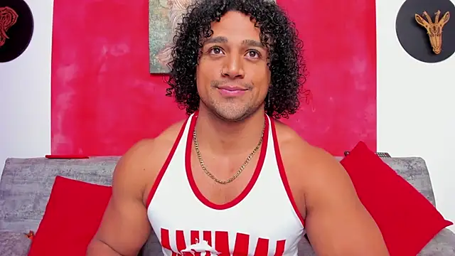 Snapshot of MikeEstevess chatting on December 2024 10:45:02 AM MikeEstevess online show from December 2024 10:45:02 AM