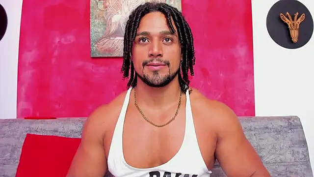 Snapshot of MikeEstevess chatting on January 2025 09:19:01 PM MikeEstevess online show from January 2025 09:19:01 PM