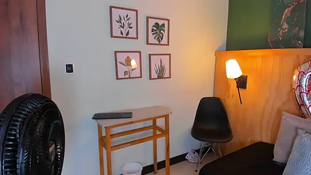 Snapshot of jacob-coper chatting on February 2025 03:21:01 AM jacob-coper online show from February 2025 03:21:01 AM