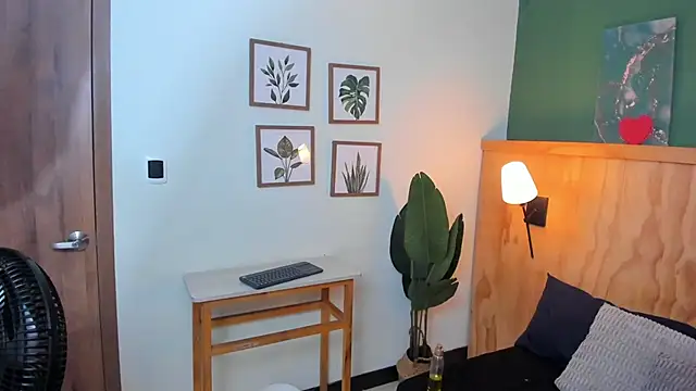 Snapshot of jacob-coper chatting on October 2025 03:14:01 AM jacob-coper online show from October 2025 03:14:01 AM