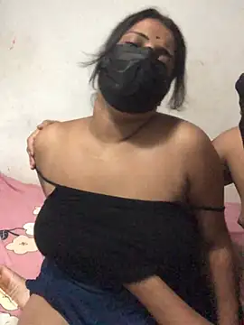 Snapshot of NOORA-GIRL chatting on January 2025 11:13:01 PM NOORA-GIRL online show from January 2025 11:13:01 PM