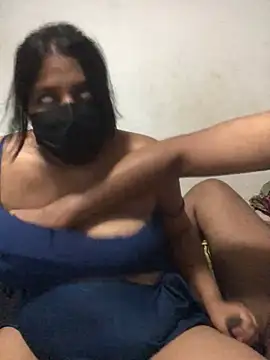 Snapshot of NOORA-GIRL chatting on January 2025 02:19:02 AM NOORA-GIRL online show from January 2025 02:19:02 AM