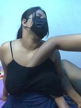 Snapshot of NOORA-GIRL chatting on January 2025 10:37:01 PM NOORA-GIRL online show from January 2025 10:37:01 PM