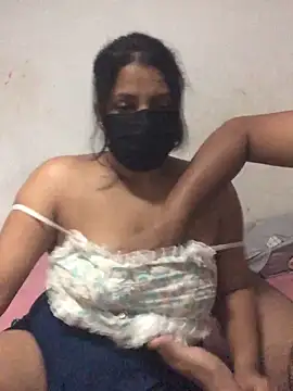 Snapshot of NOORA-GIRL chatting on February 2025 11:58:02 PM NOORA-GIRL online show from February 2025 11:58:02 PM