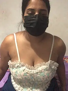 Snapshot of NOORA-GIRL chatting on February 2025 10:31:01 PM NOORA-GIRL online show from February 2025 10:31:01 PM