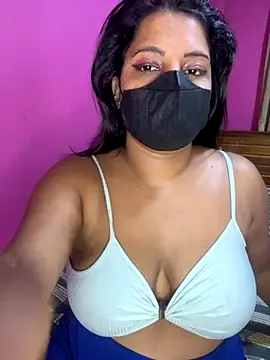 Snapshot of NOORA-GIRL chatting on October 2025 02:33:01 AM NOORA-GIRL online show from October 2025 02:33:01 AM