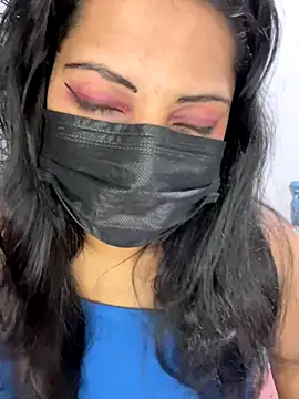 Snapshot of NOORA-GIRL chatting on November 2025 11:31:01 PM NOORA-GIRL online show from November 2025 11:31:01 PM