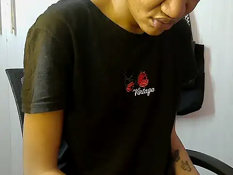 Destiny Desire online show from September 2025 09:47:02 AM