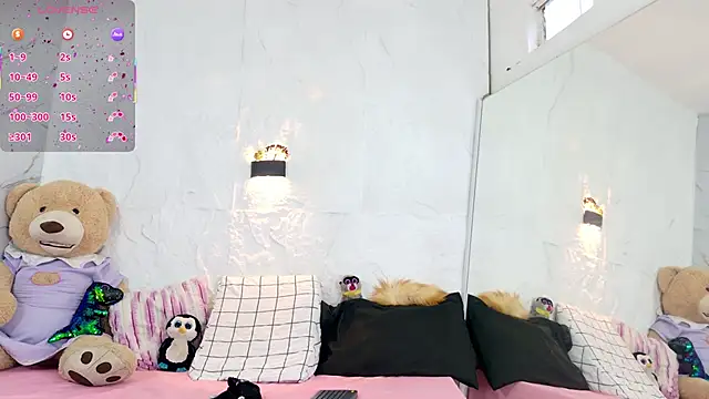 zorravioletta1 online show from December 2025 12:03:02 PM