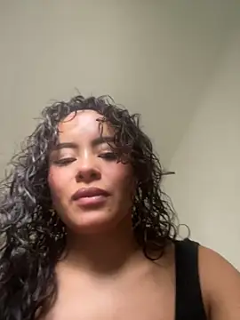 Snapshot of Marie_Rose chatting on October 2025 06:17:02 PM Marie Rose online show from October 2025 06:17:02 PM