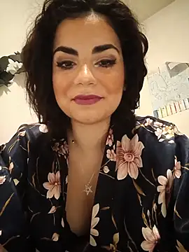 Snapshot of Saturnia_Yvonne chatting on December 2024 11:35:01 PM Saturnia Yvonne online show from December 2024 11:35:01 PM