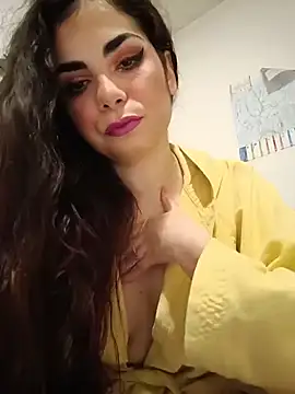 Snapshot of Saturnia_Yvonne chatting on December 2024 07:37:02 PM Saturnia Yvonne online show from December 2024 07:37:02 PM