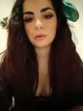 Snapshot of Saturnia_Yvonne chatting on January 2025 06:09:02 PM Saturnia Yvonne online show from January 2025 06:09:02 PM