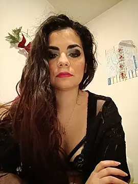 Snapshot of Saturnia_Yvonne chatting on January 2025 06:04:01 PM Saturnia Yvonne online show from January 2025 06:04:01 PM