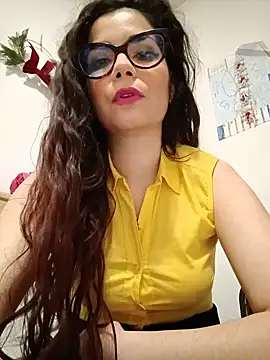 Snapshot of Saturnia_Yvonne chatting on January 2025 11:45:01 PM Saturnia Yvonne online show from January 2025 11:45:01 PM