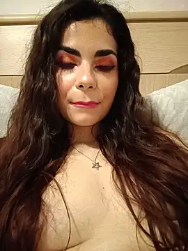 Snapshot of Saturnia_Yvonne chatting on February 2025 04:35:01 PM Saturnia Yvonne online show from February 2025 04:35:01 PM