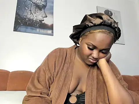  nightnurse online show from November 2025 08:53:02 PM