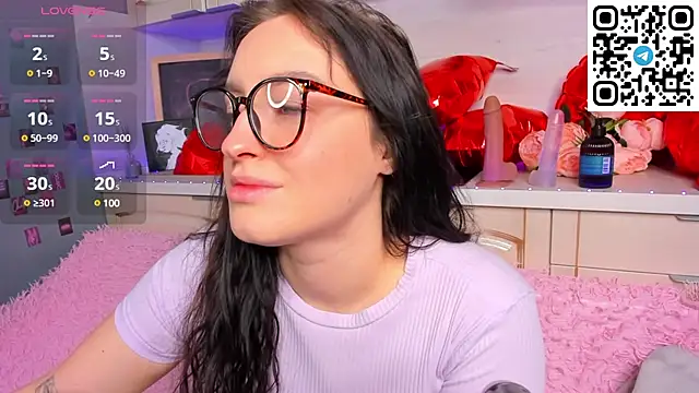 Snapshot of Kruela_Eva chatting on February 2025 11:47:02 PM Kruela Eva online show from February 2025 11:47:02 PM