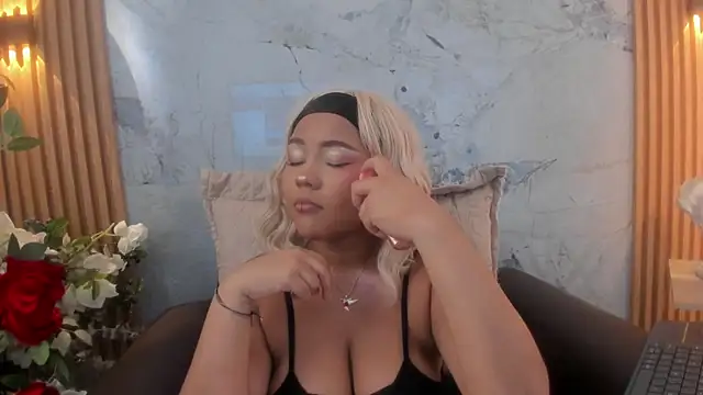 cherry chel online show from December 2025 07:42:02 PM