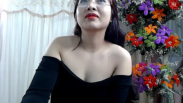 Snapshot of MiMi_0293 chatting on January 2025 03:40:02 AM MiMi 0293 online show from January 2025 03:40:02 AM